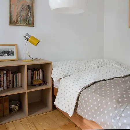 Whit A Balcony And Free Parking Space *