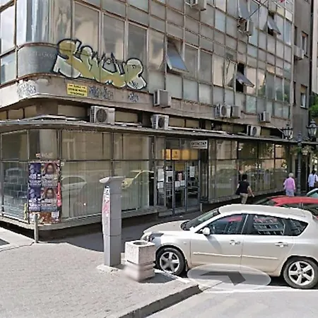 Whit A Balcony And Free Parking Space *